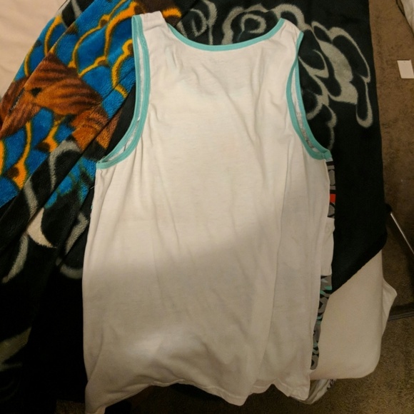 Tank top - Picture 2 of 2